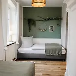Urlaubsfreude Biedermann Haus Glücksstein Smaragd