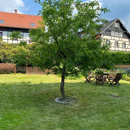 Urlaubsfreude Biedermann Haus Glücksstein Smaragd *